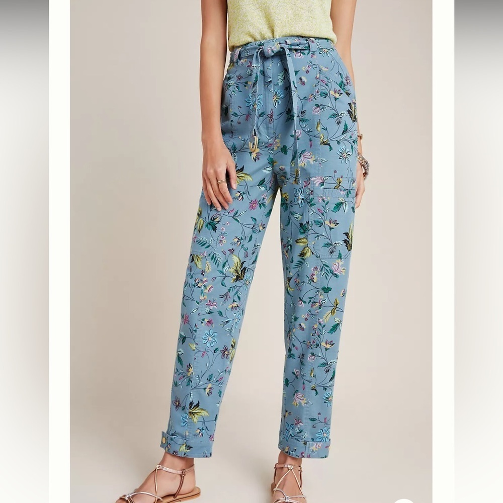 ANTHROPOLOGIE Victoria Floral Cargo Pants with Removable Belt